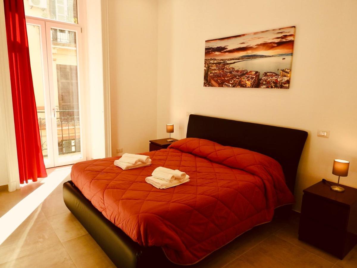 Napoli Centrale Suite Bagian luar foto