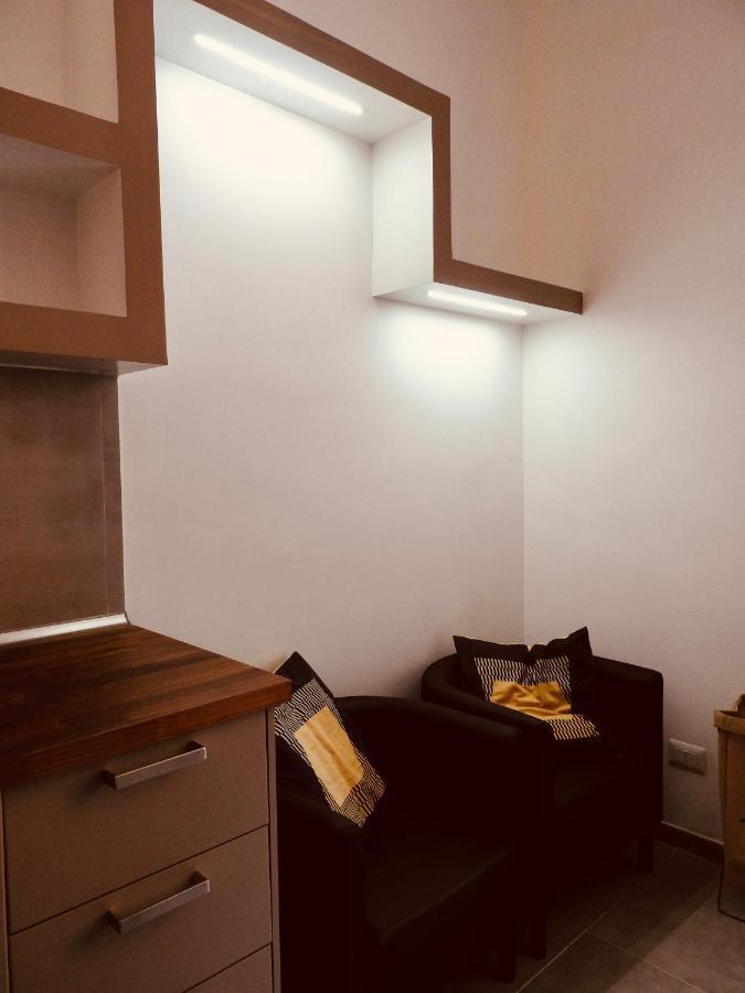 Napoli Centrale Suite Bagian luar foto