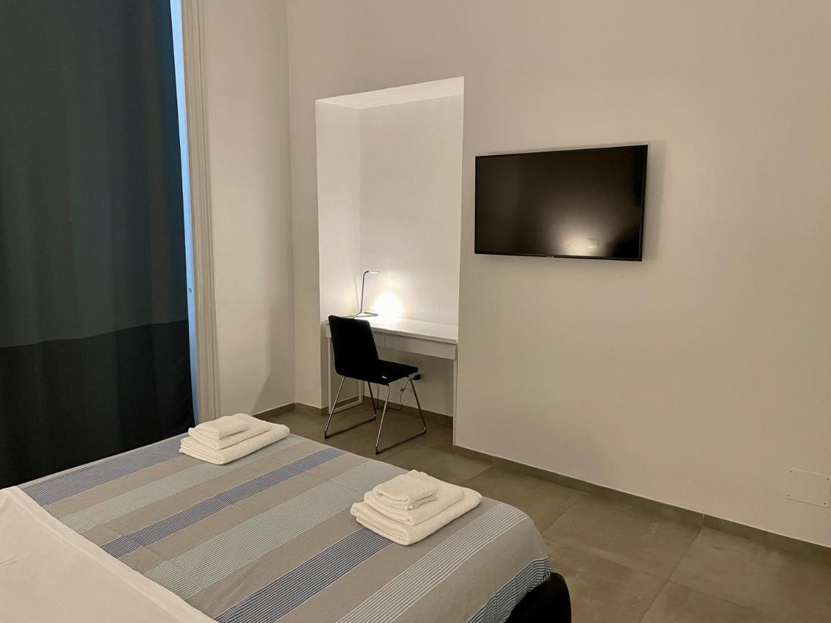Napoli Centrale Suite Bagian luar foto