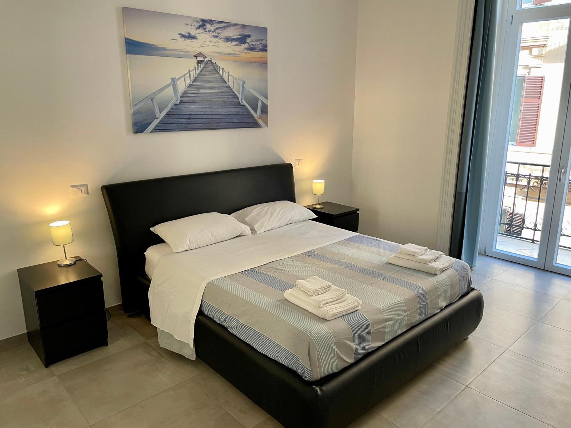 Napoli Centrale Suite Bagian luar foto